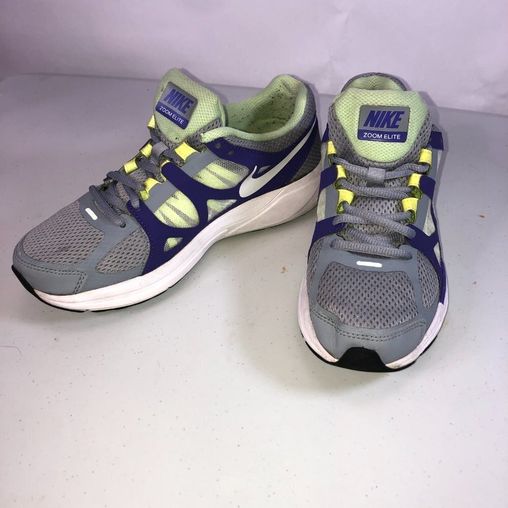 Nike Zoom Sneakers Size 5.5